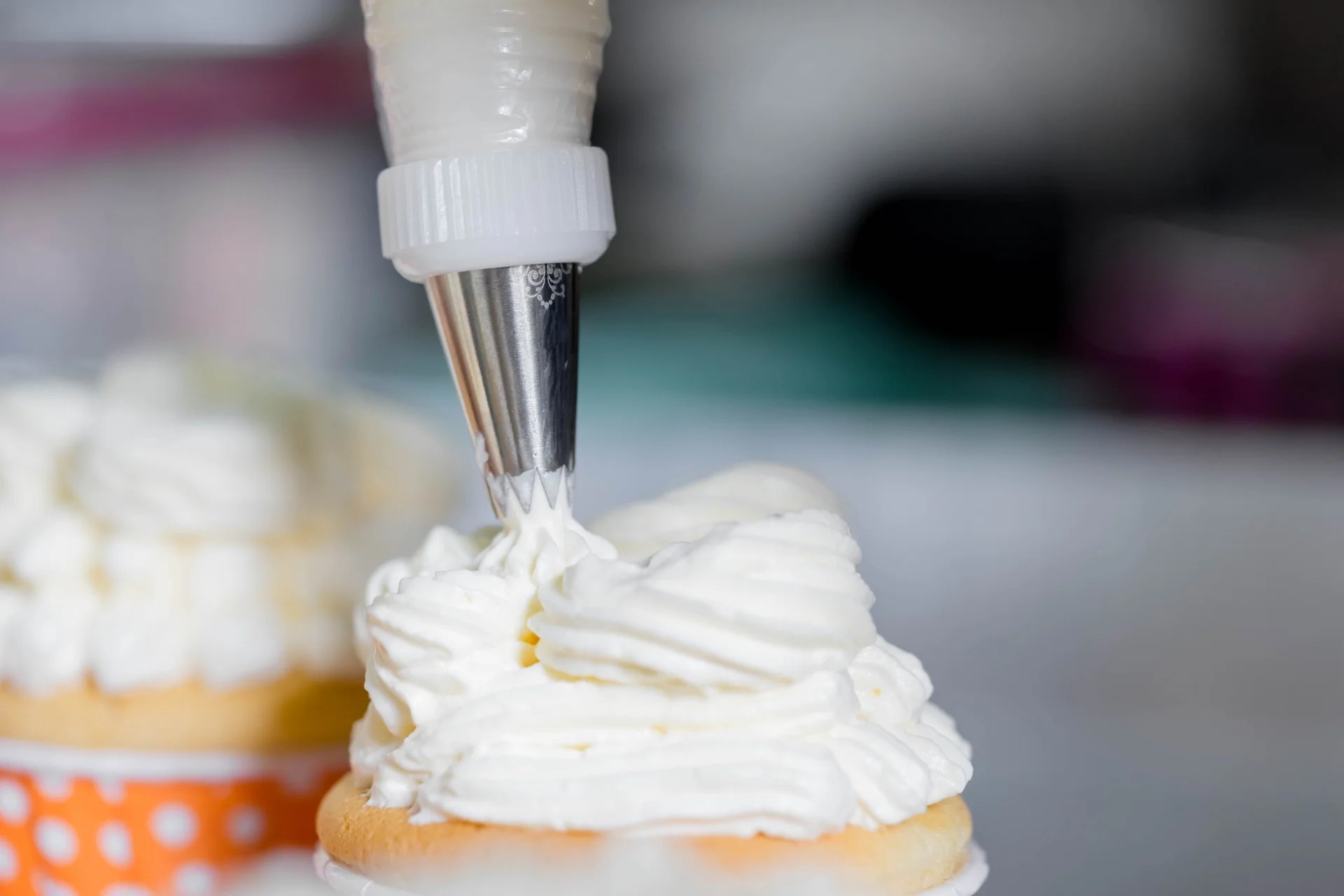 PGE E475 enhances foaming, aeration, emulsification, and product stability