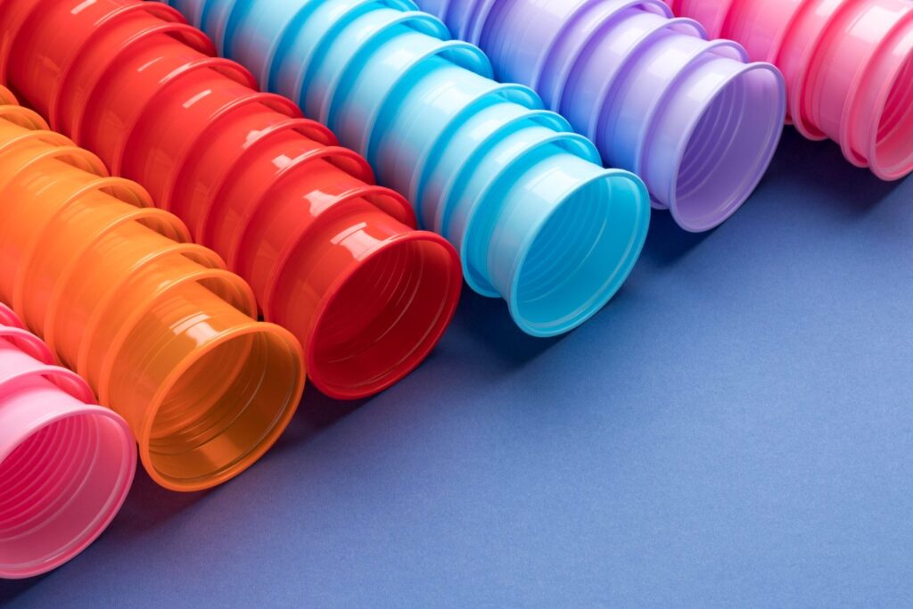 Antioxidant blends for polypropylene, polyethylene, EVA, and engineering plastics